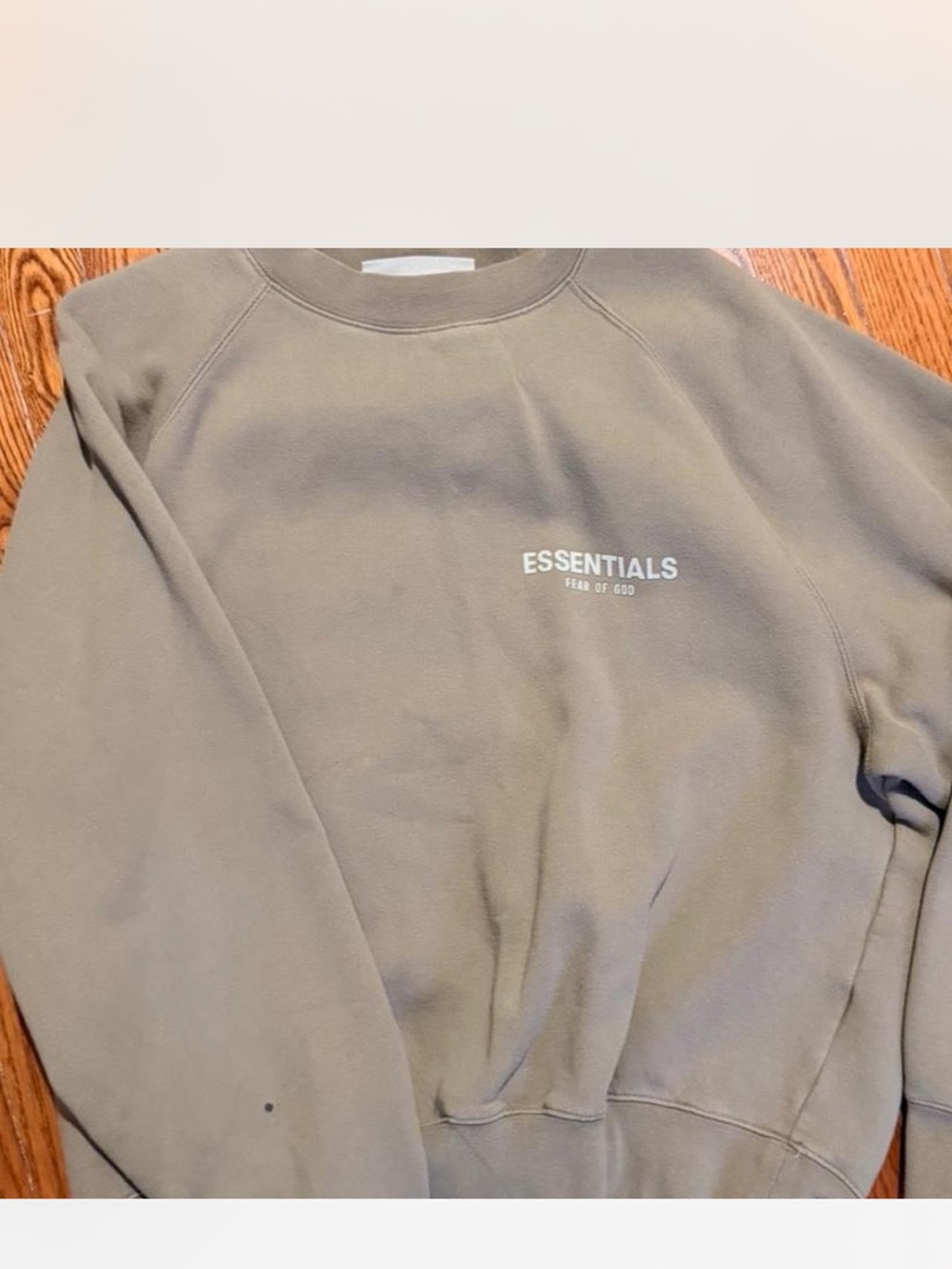 ESSENTIALS Men’s Crewneck Sweatshirt in Olive Green